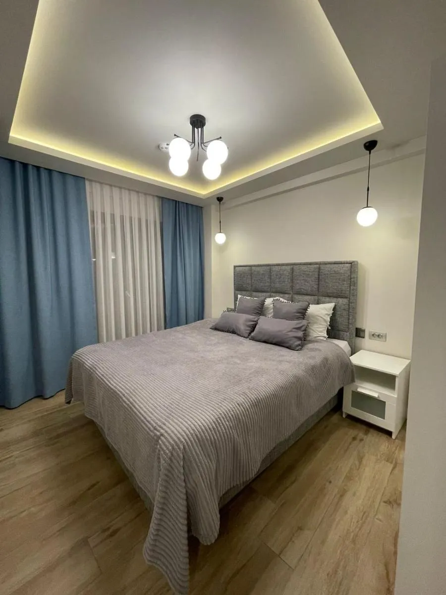 Image 4 of Myfair apartment