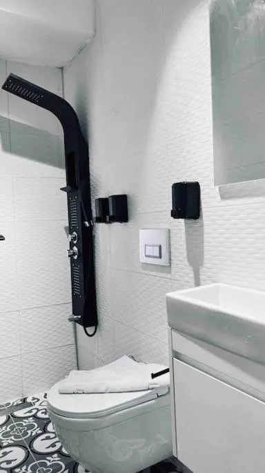 Image 4 of NEW 4Bedroom 3Bathroom Elevator Fatih/balcony AC