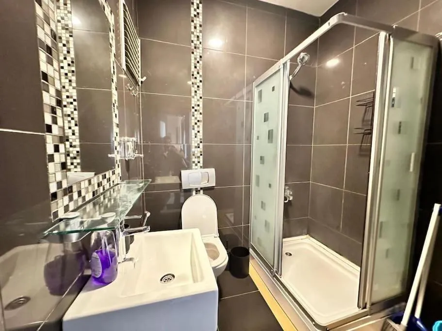 Image 6 of New Comfy Flat, 4BR, 4ACs, Taksim