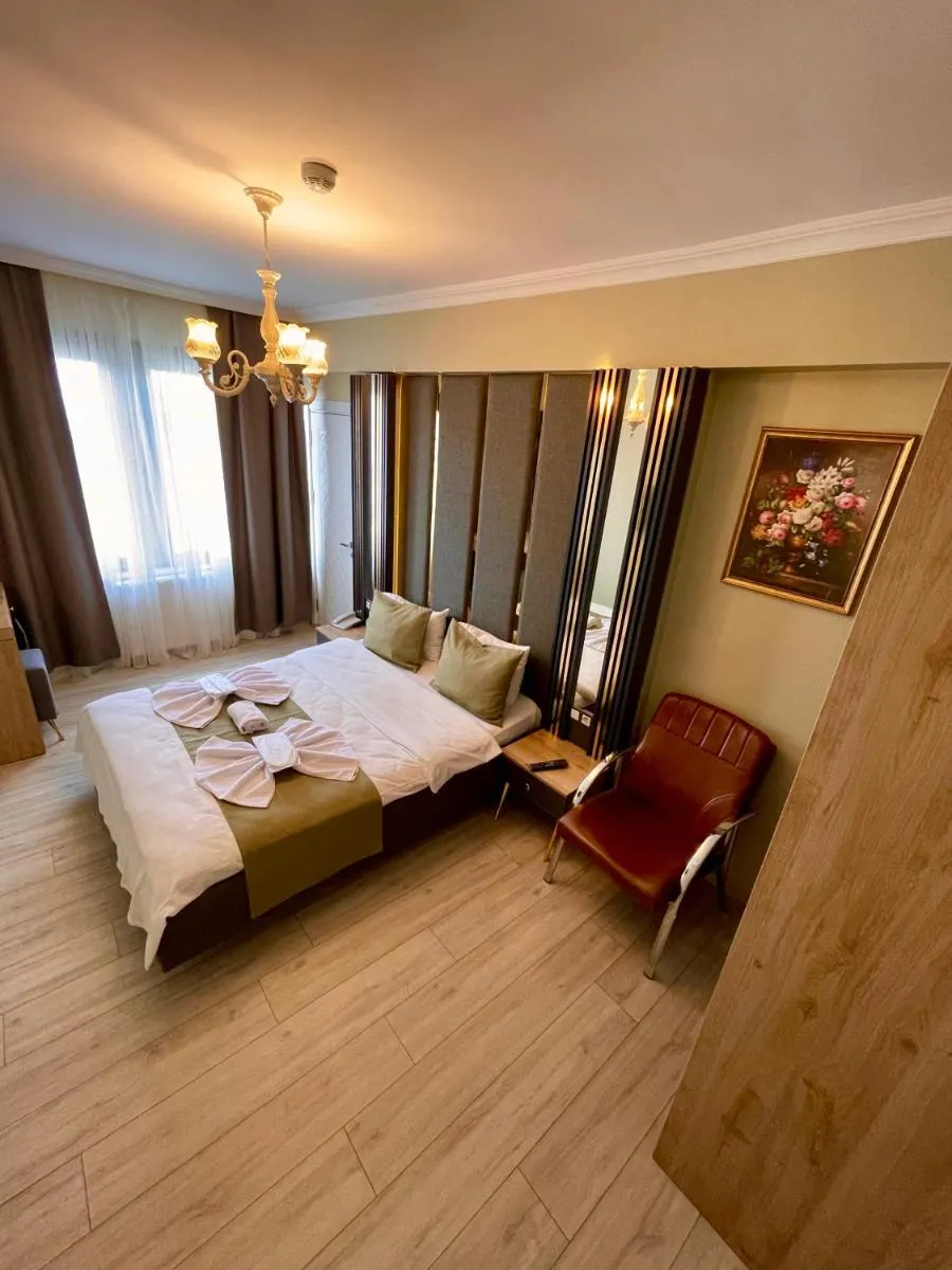 Image 3 of New Taksim Hotel