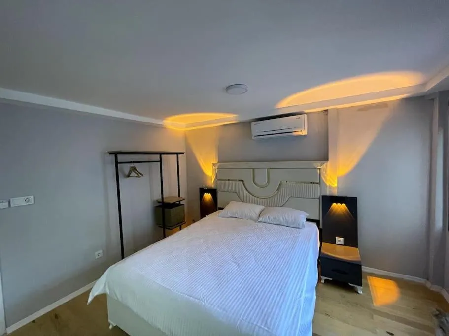 Image 1 of New luxurious and cozy flat 6