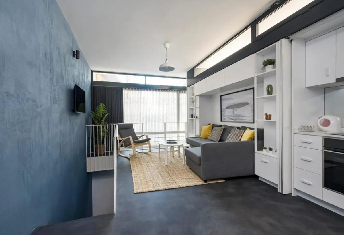 Image 2 of Newly Designed Central Modern Smart Duplex! #143