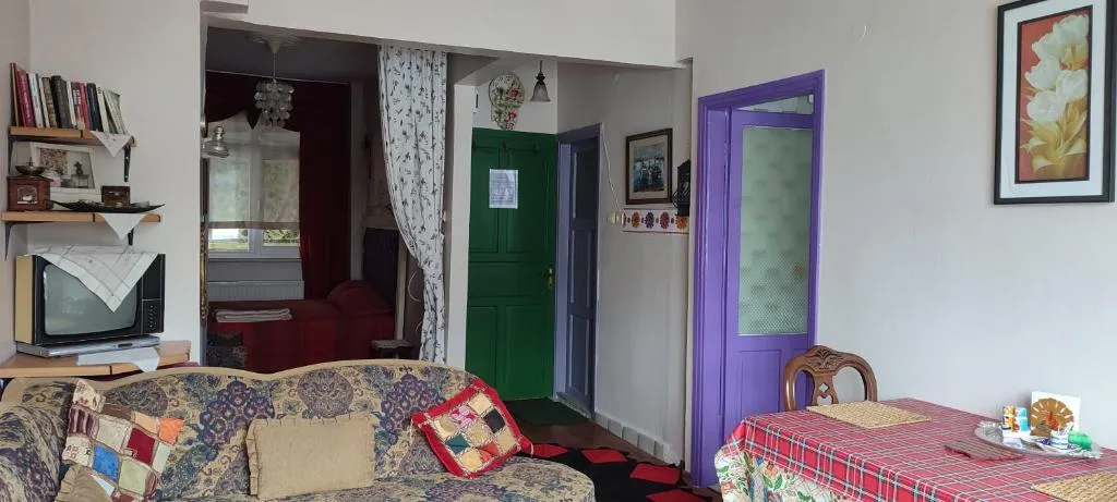 Image of Nur home Abuzer Yegin