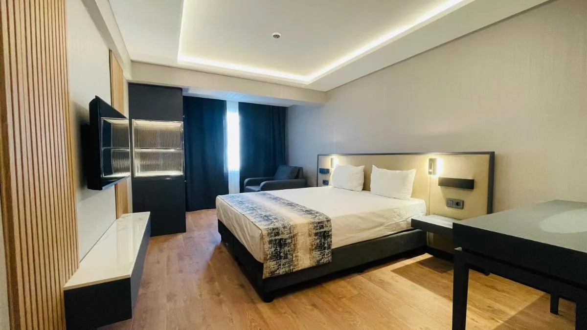 Image 2 of Osmanbey Fatih Hotel