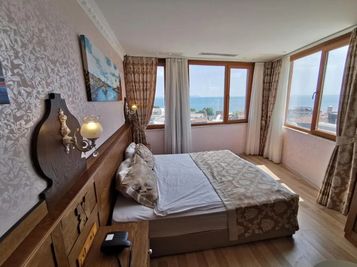 Image 2 of Perapolis Hotel