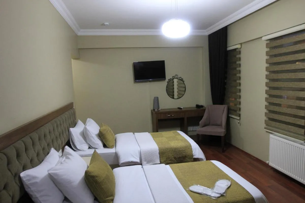 Image 6 of Ramparts Hotel