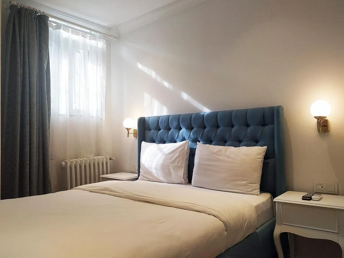 Image 6 of Revina Hotel