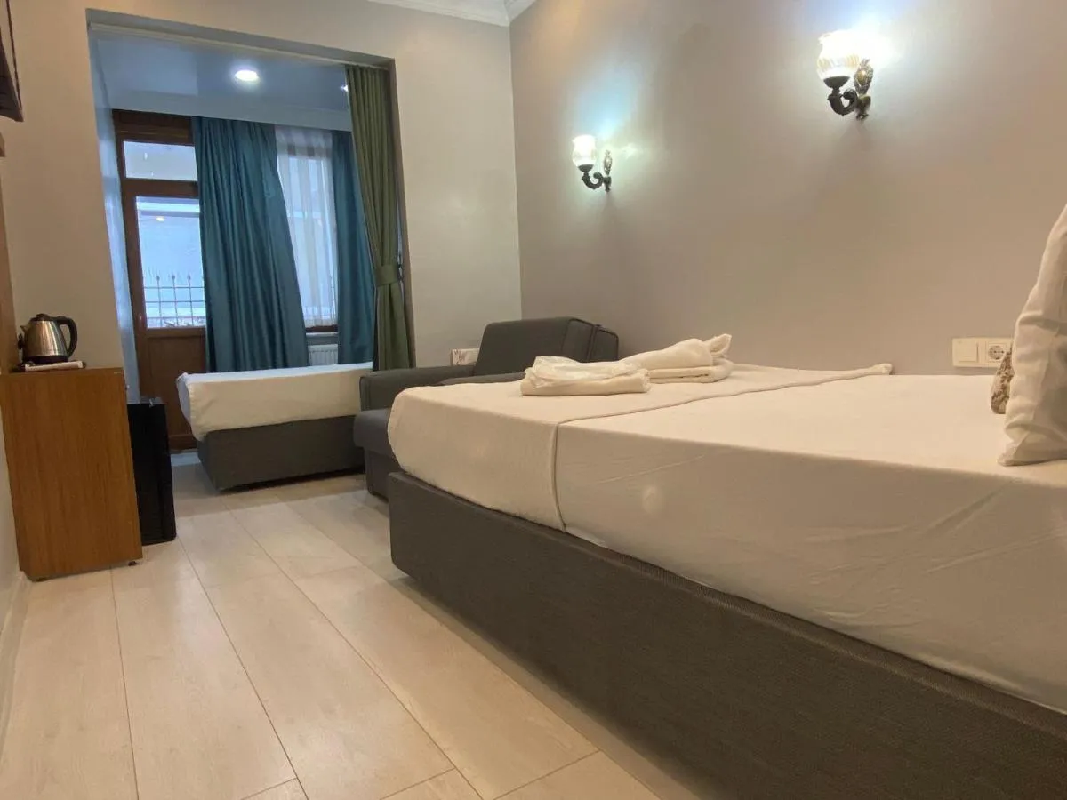 Image 1 of Riverland Suites Apart Hotel
