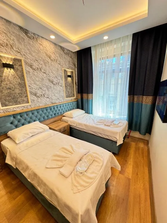 Image of Riverside Hotel