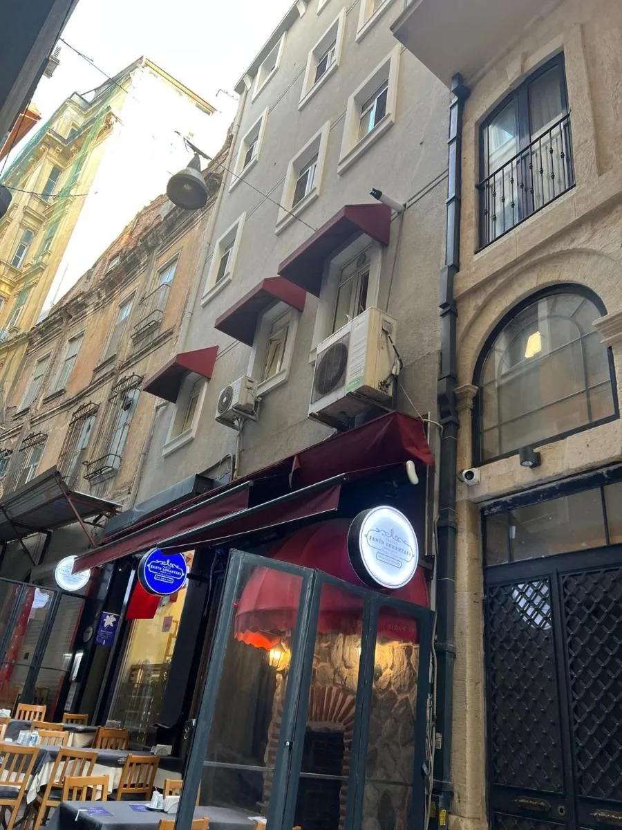 Image 3 of ŞAHİN PERA SUİT 1 stylish 2Br 3Ac apartment near Istiklal street