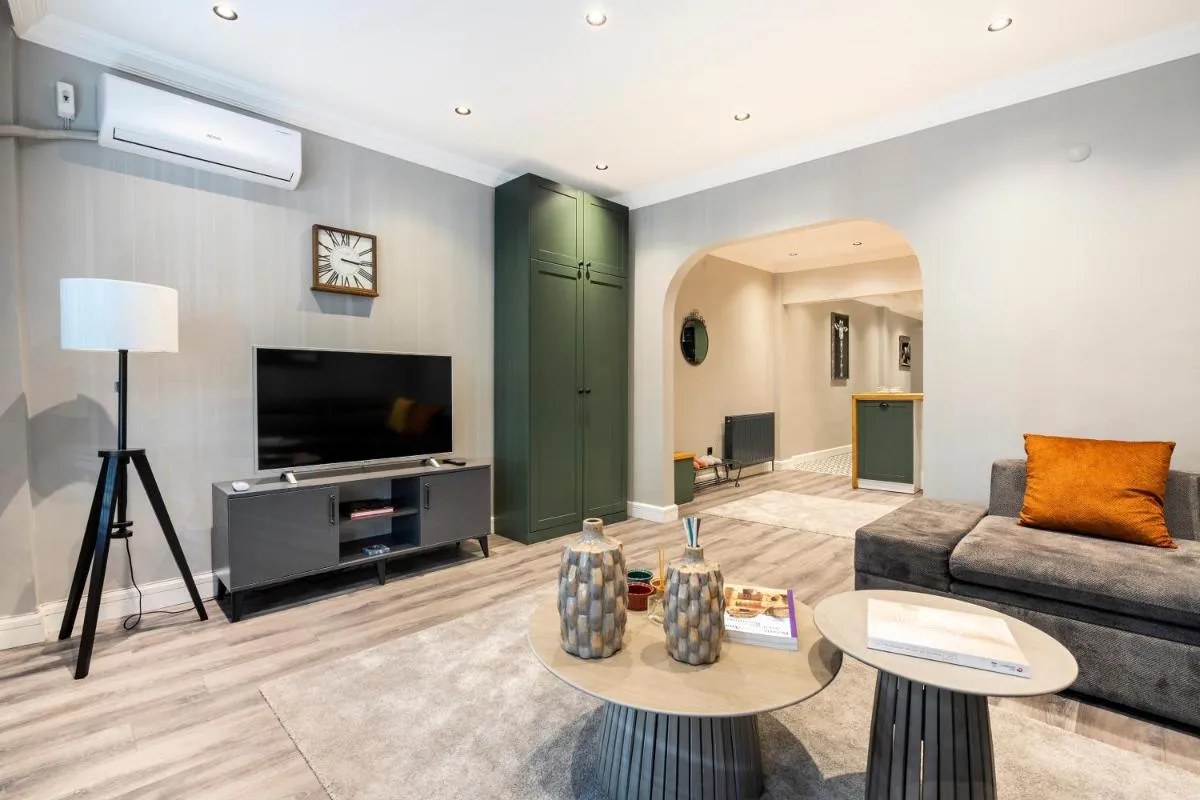 Image 3 of SVM suites Nişantaşı