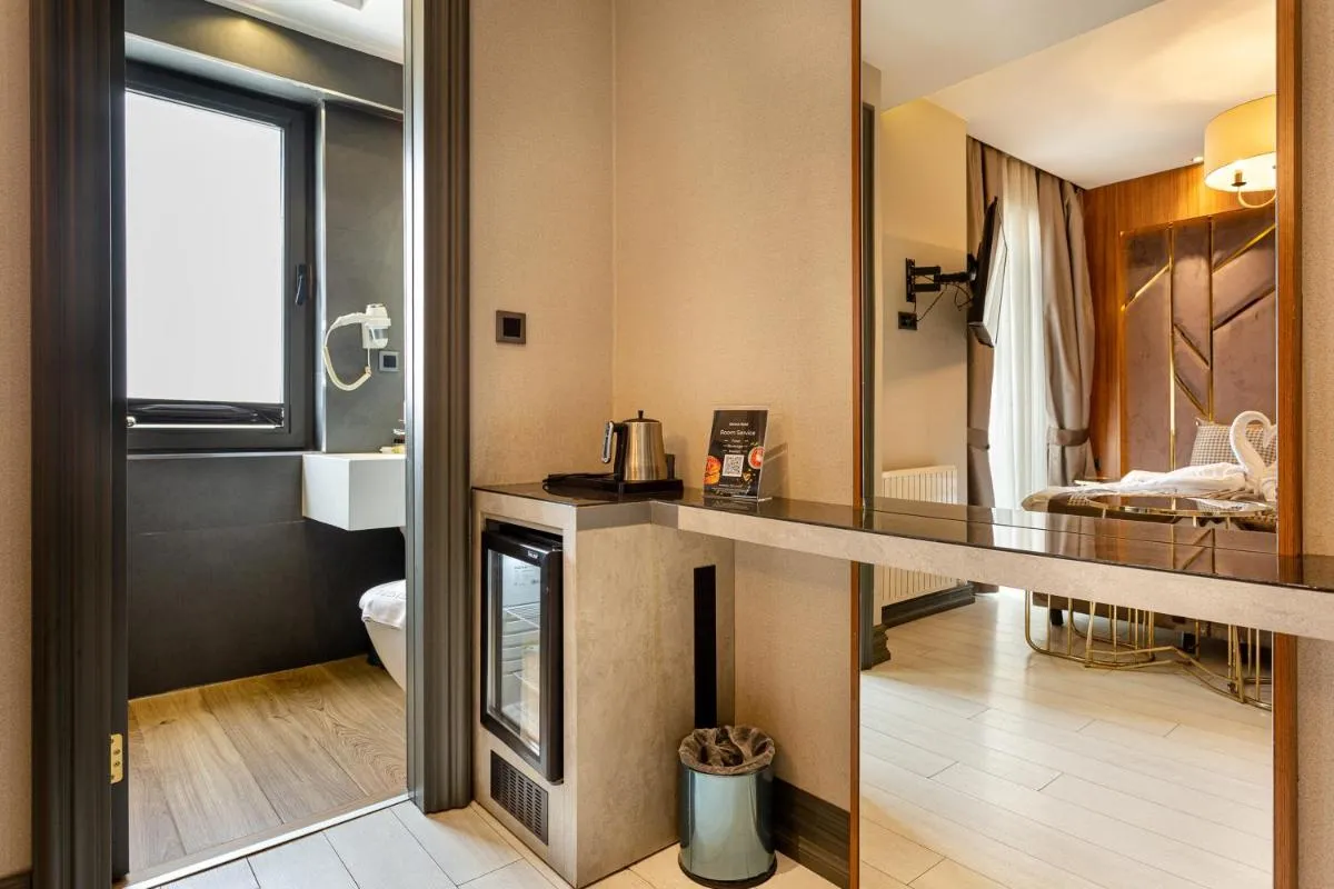 Image 5 of Santra Hotel