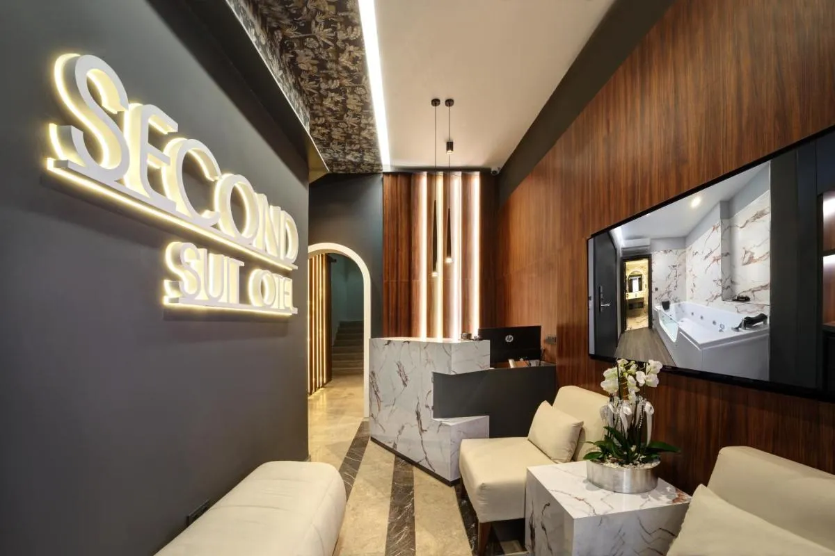 Image 6 of Second Suit Hotel