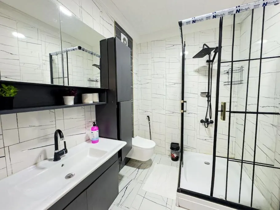 Image 3 of Sisli apartment 6 4 4