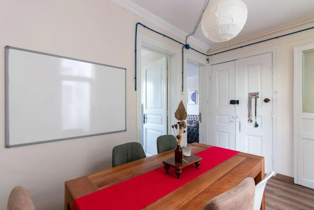 Image 4 of Soft and Historic 3BR Home w Iconic Haydarpasa View