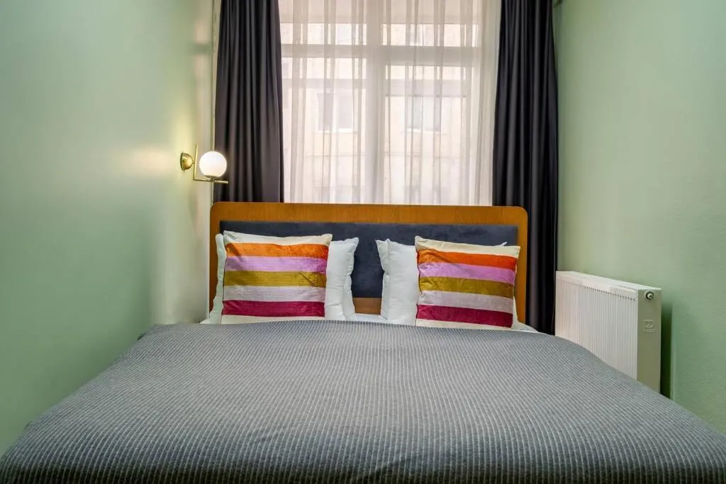 Image 6 of Spacious 3-Bedroom Apartment