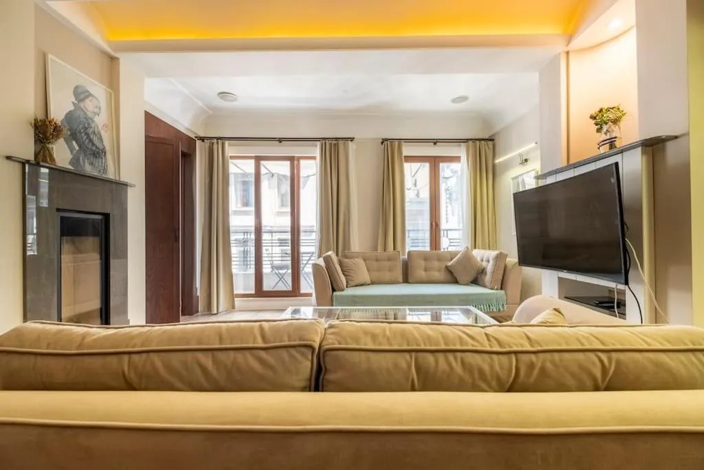 Image 2 of Spacious Apartment, 1-min to Taksim Square