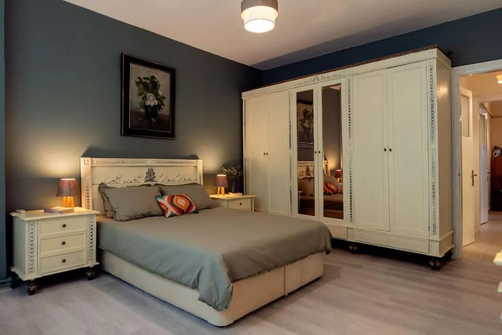 Image 1 of Spacious & Peaceful 2BR Central Apt. W/ Balcony