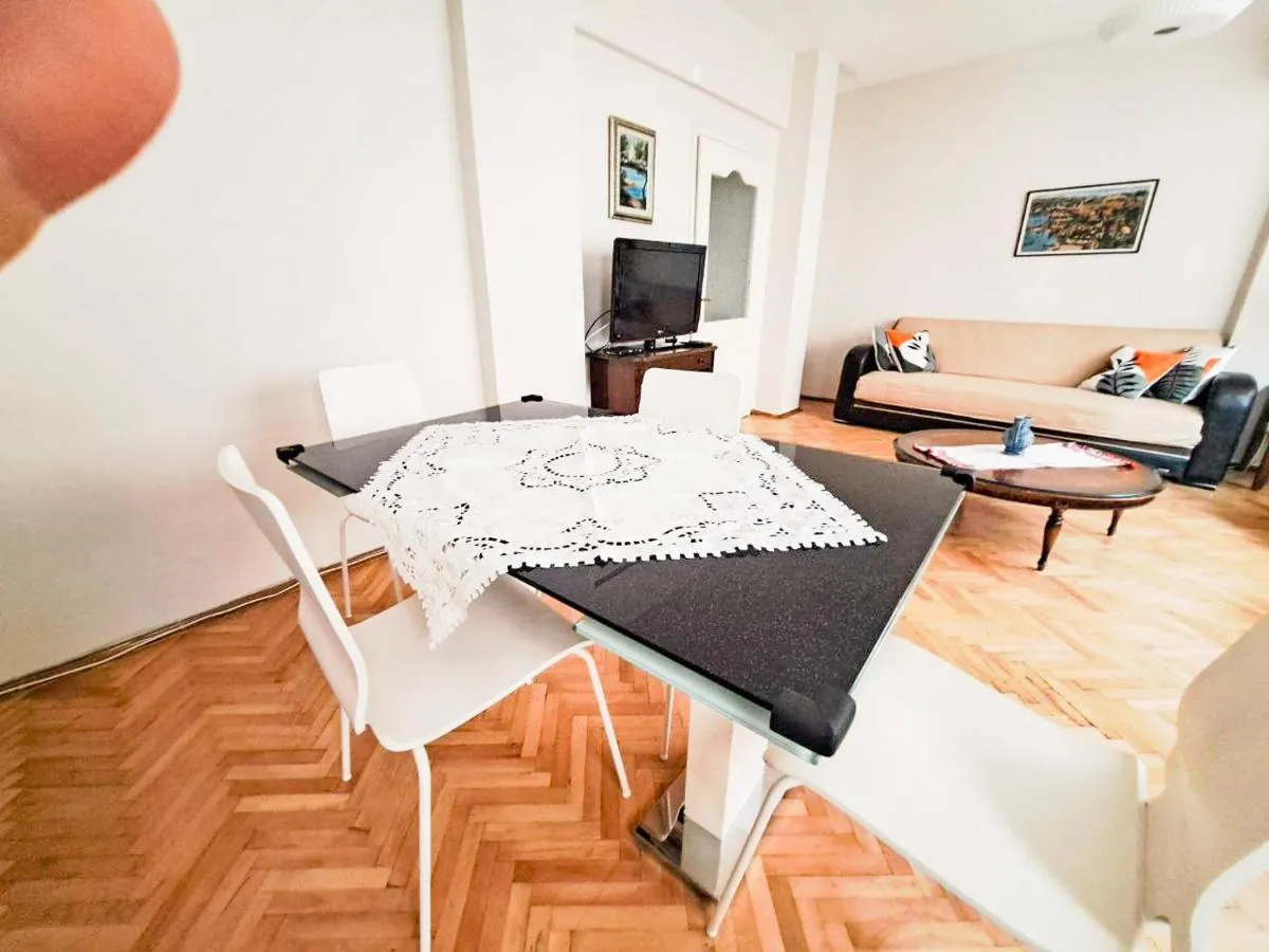 Image 2 of Spacious and Bright Apartment – Dirim House