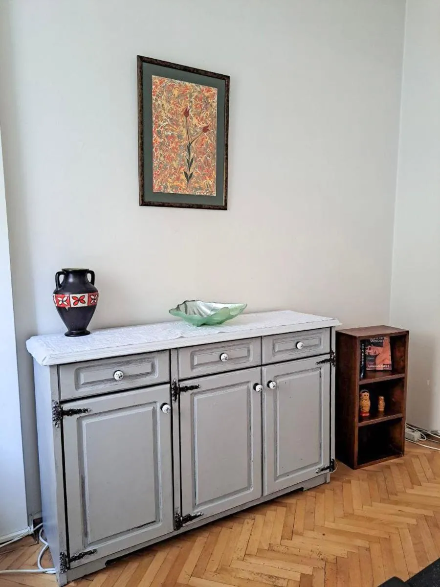 Image 4 of Spacious and Bright Apartment – Dirim House
