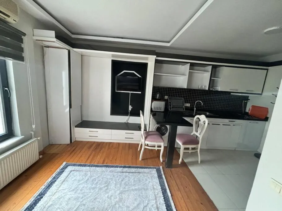 Image 4 of Spacious and Cozy Flat near Taksim Square no3