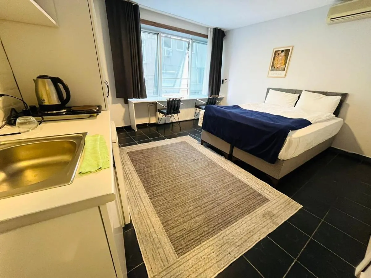 Image 2 of Studio in a digital nomad house 106