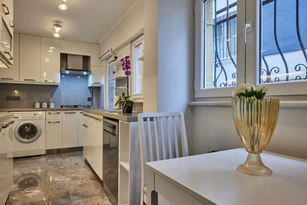 Image 2 of Stunning Apartment in Bebek