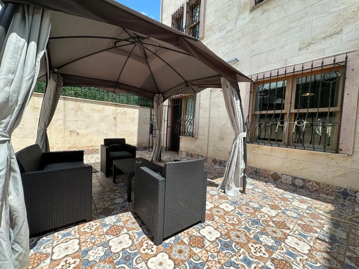 Image 1 of Stylish Apt In Old Town Fatih Istanbul