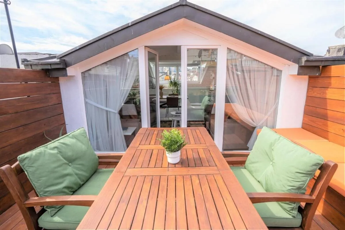 Image 5 of Stylish Duplex In Beyolu With Private Terrace