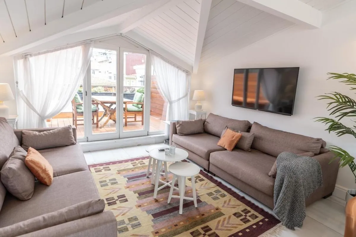Image 4 of Stylish Duplex In Beyolu With Private Terrace