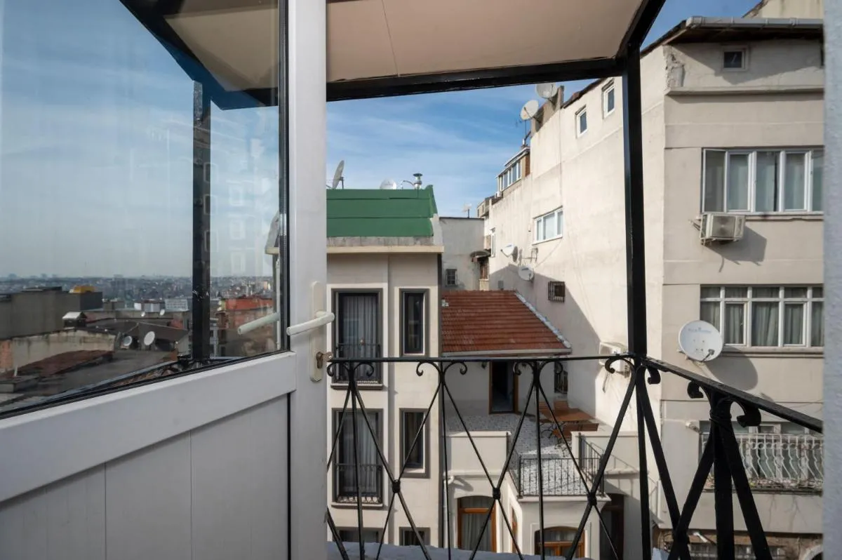 Image 5 of TAKSIM SUITE Apartment