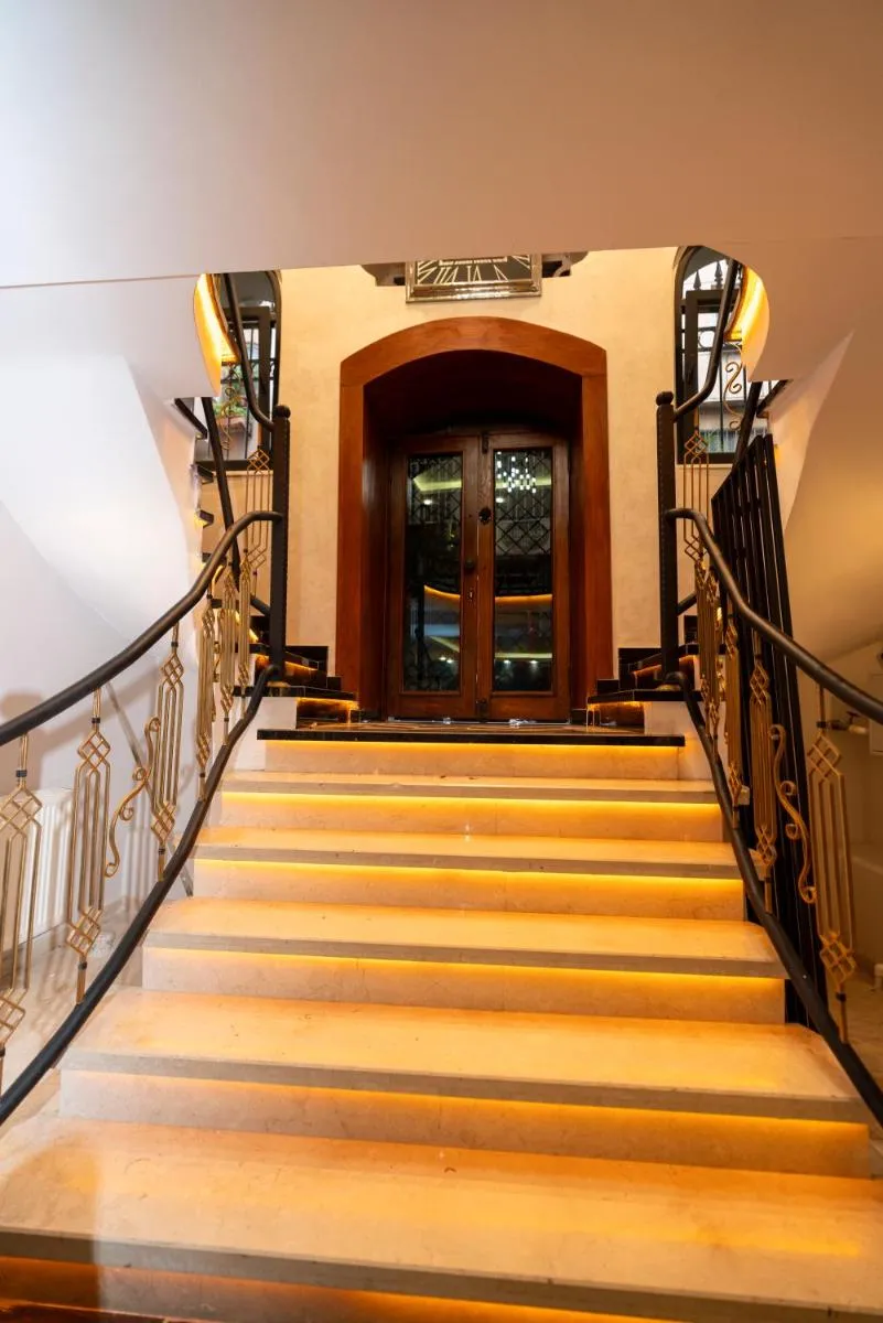 Image 3 of THE MUA LUXURY HOMEs