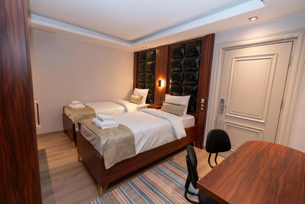 Image 1 of THE MUA LUXURY HOMEs