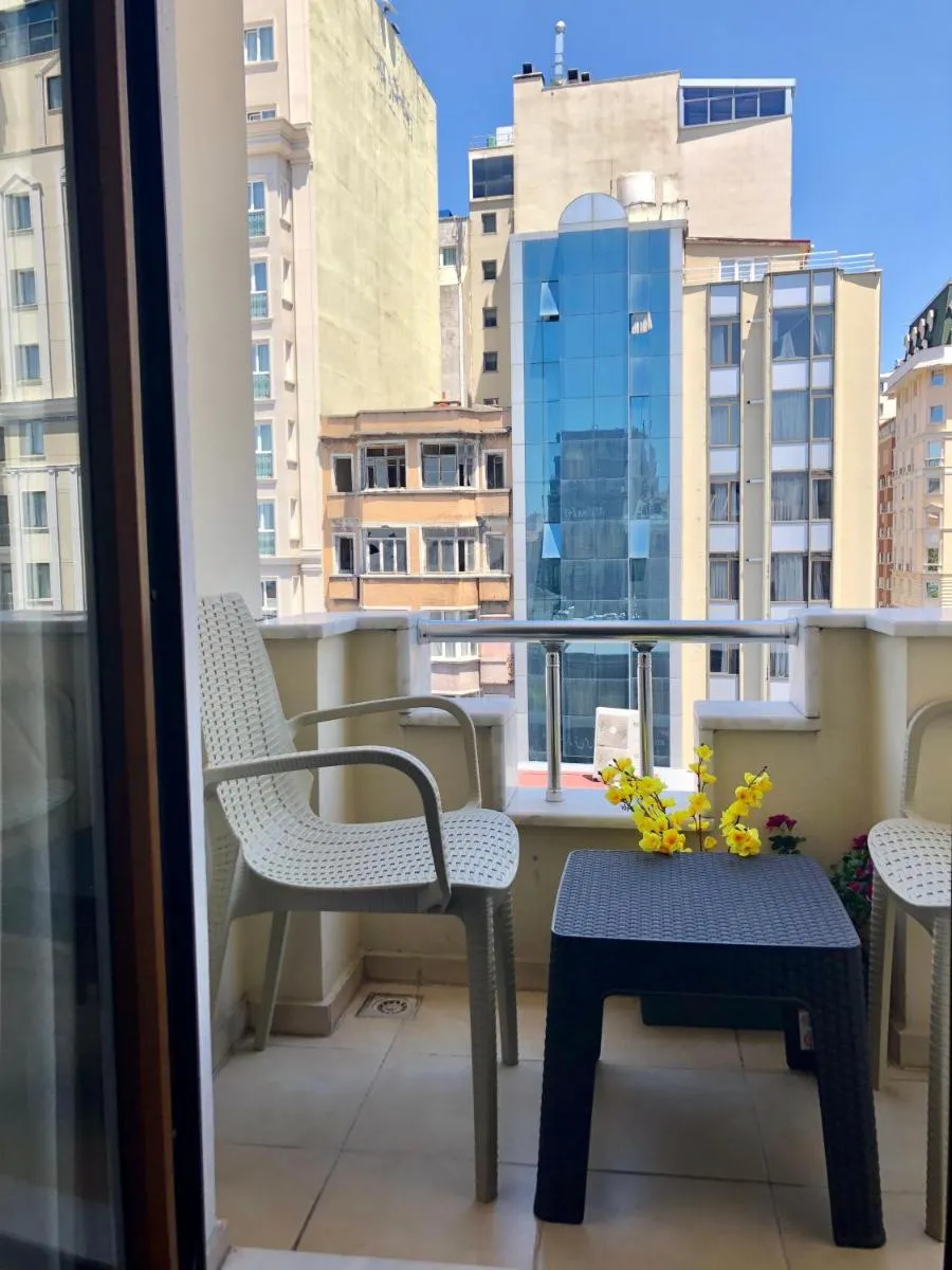 Image 3 of Taksim House Suites