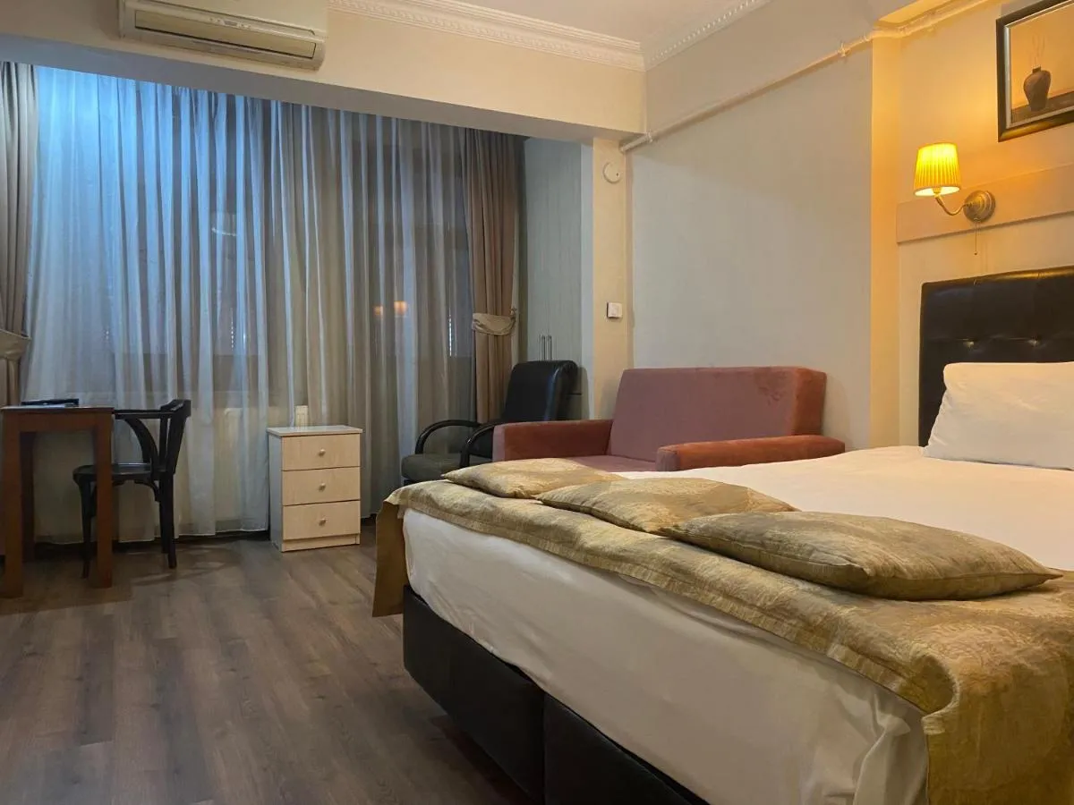 Image 2 of Taksim House Suites