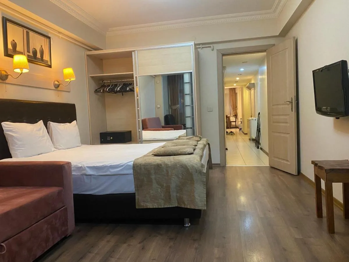 Image 1 of Taksim House Suites