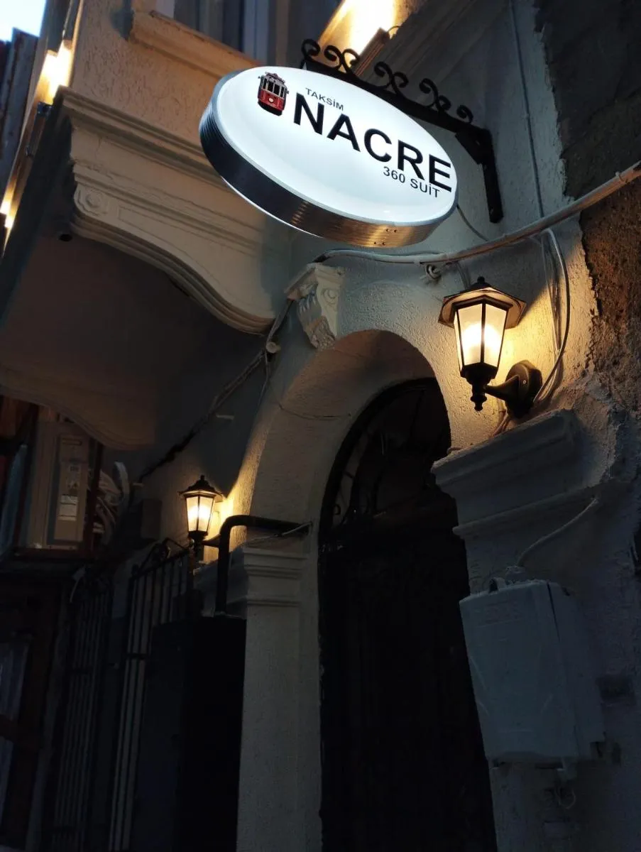Image 3 of Taksim Nacre 360 Suit