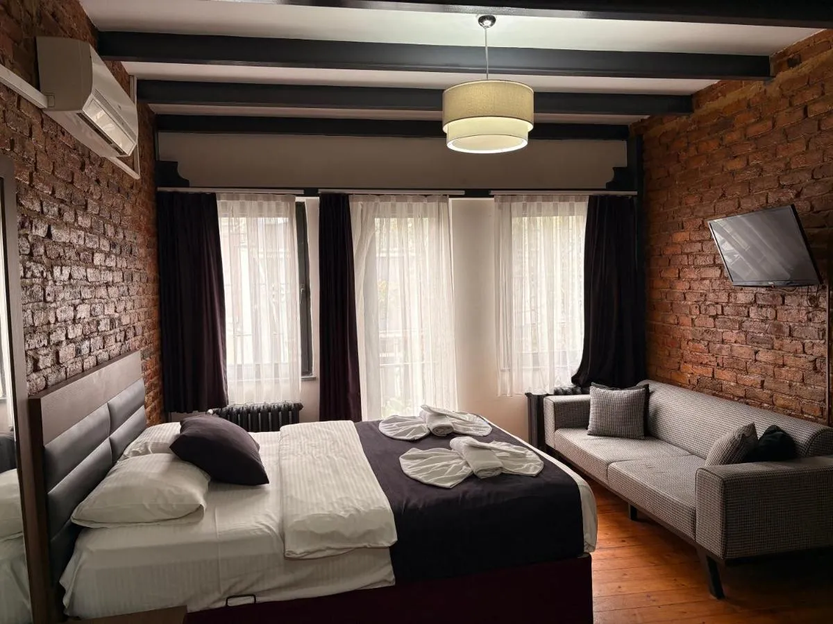 Image 5 of Taksim Otto suite