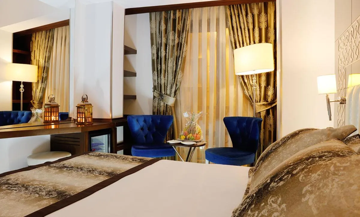 Image 2 of Taksim Pera Center Hotel
