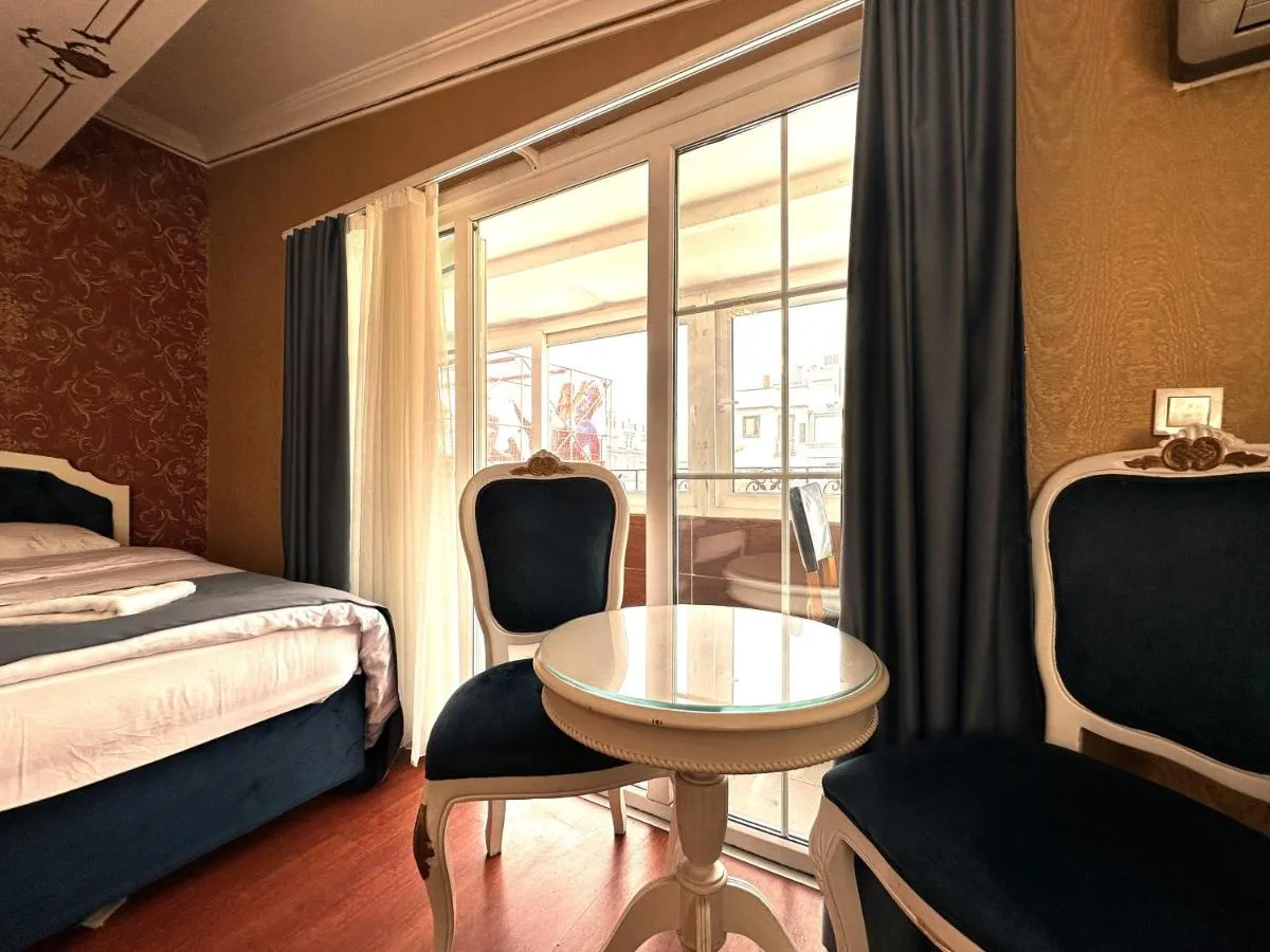Image 4 of Taxim Alyon Hotel – Istanbul