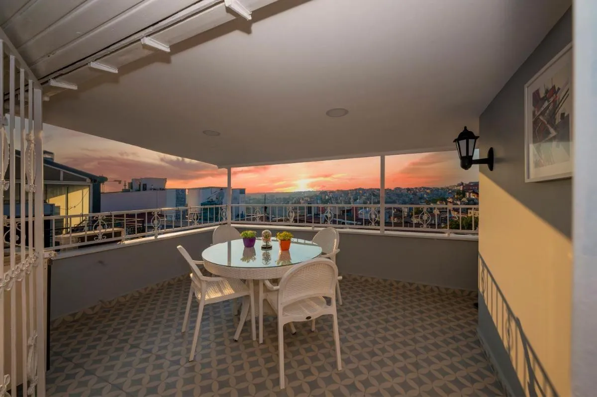 Image 1 of Taxim Trend Suites