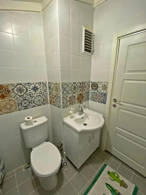 Image 4 of Tekfur Sarayı ve Kariye Müzesi Yakınında Tarihi Ev