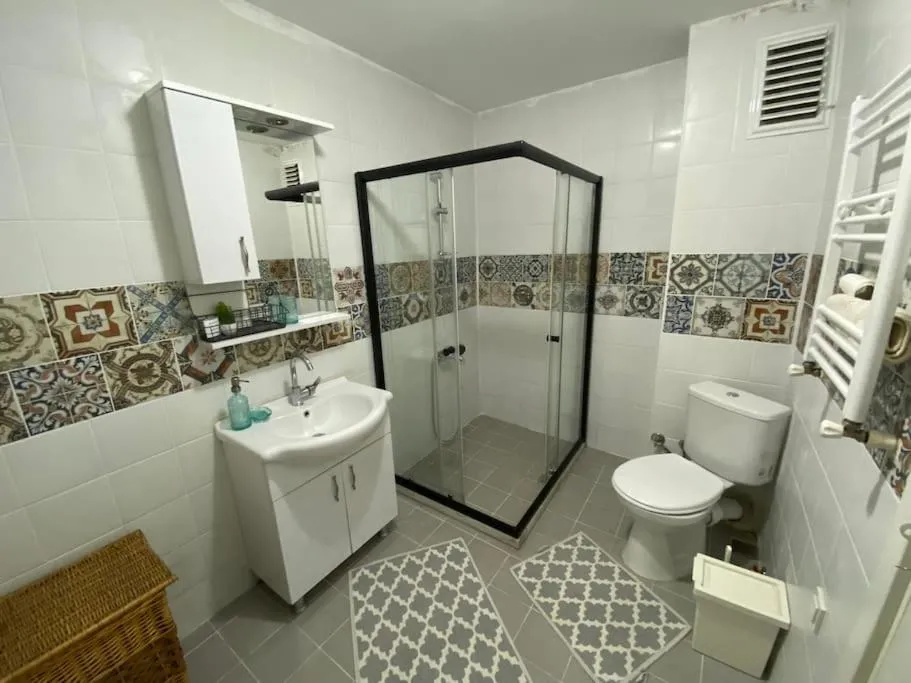 Image 5 of Tekfur Sarayı ve Kariye Müzesi Yakınında Tarihi Ev