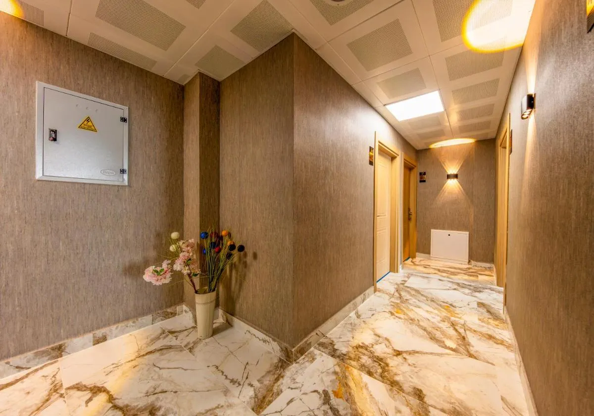 Image 2 of The Business Class Hotel