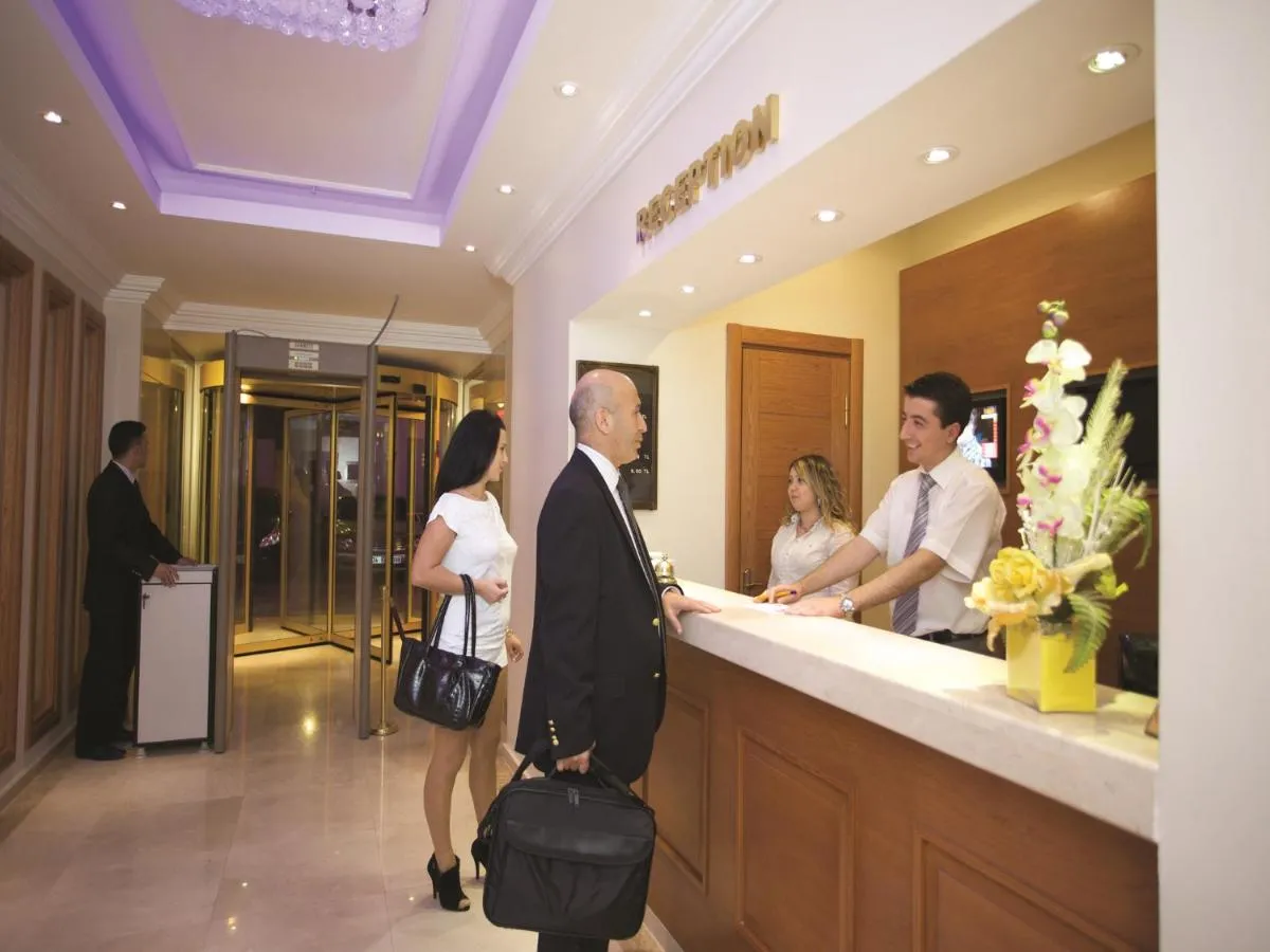 Image 4 of The City Hotel