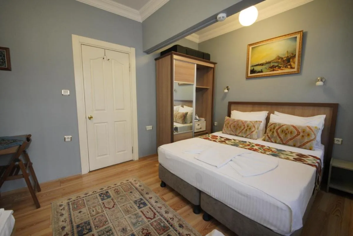 Image 3 of Topkapi Apartments