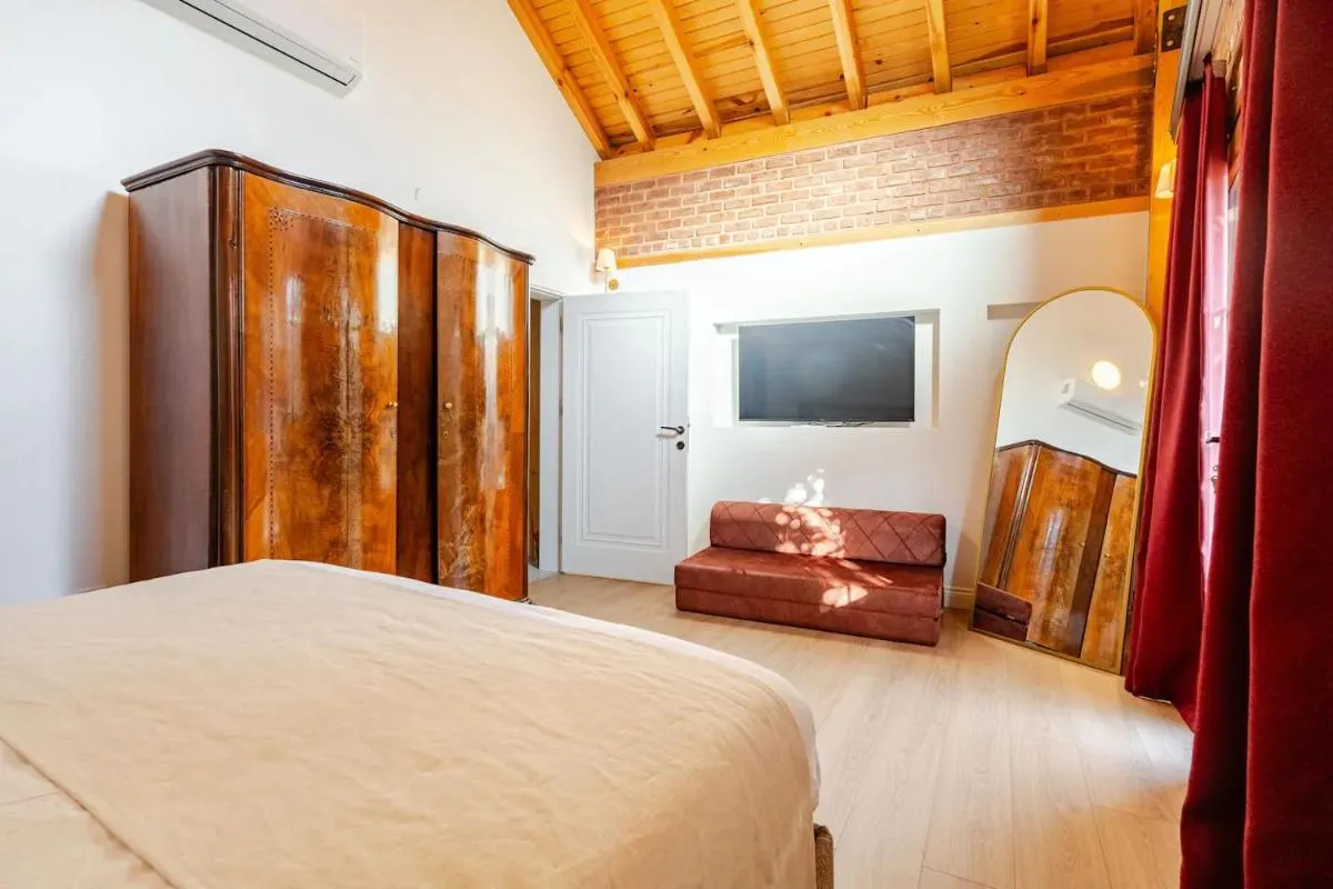 Image 2 of Villa Arancia Istanbul – Garden, BBQ, Sauna & Turkish Bath by the Tram in Fatih