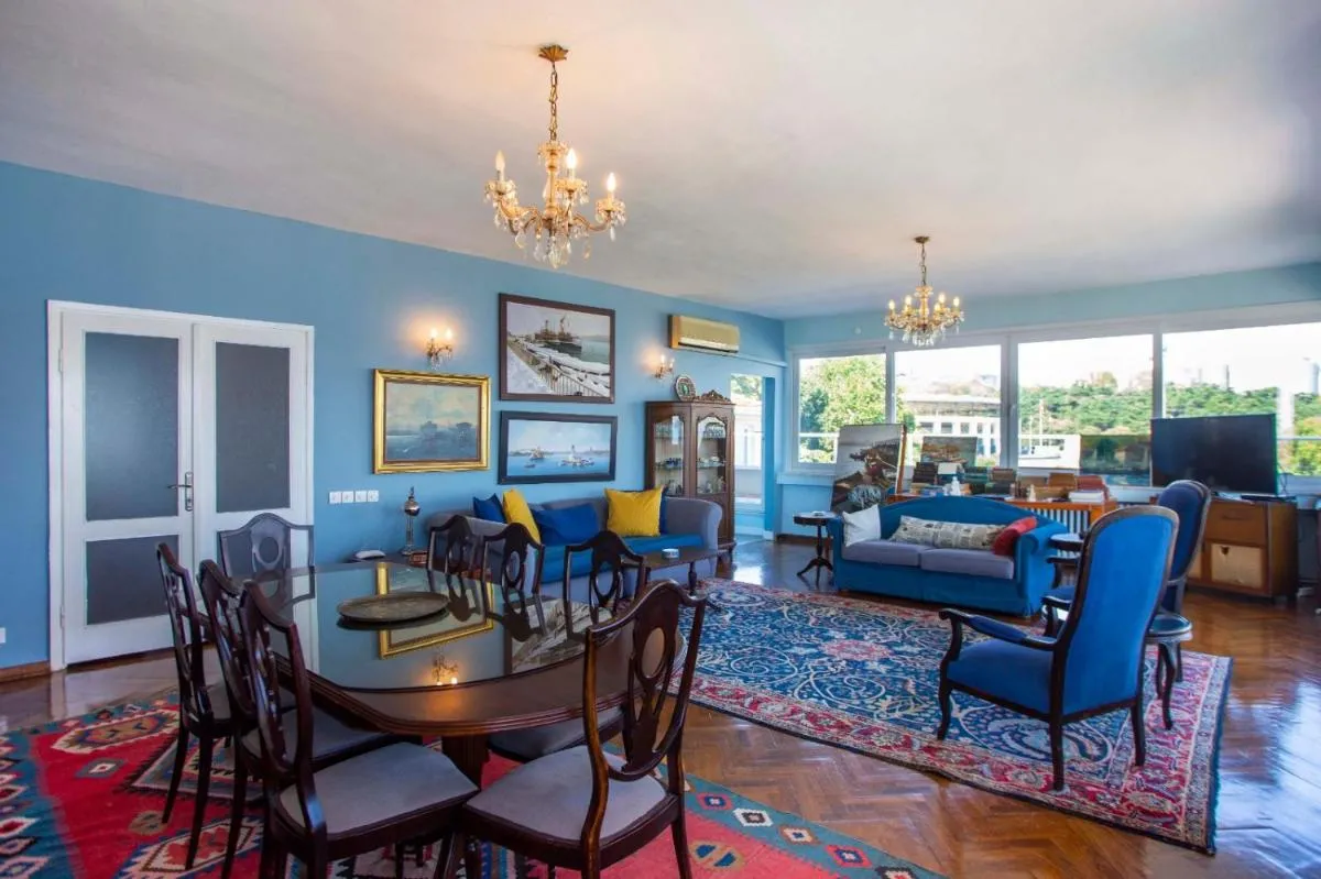 Image 2 of Waterfront Penthouse Apt with a Stunning View