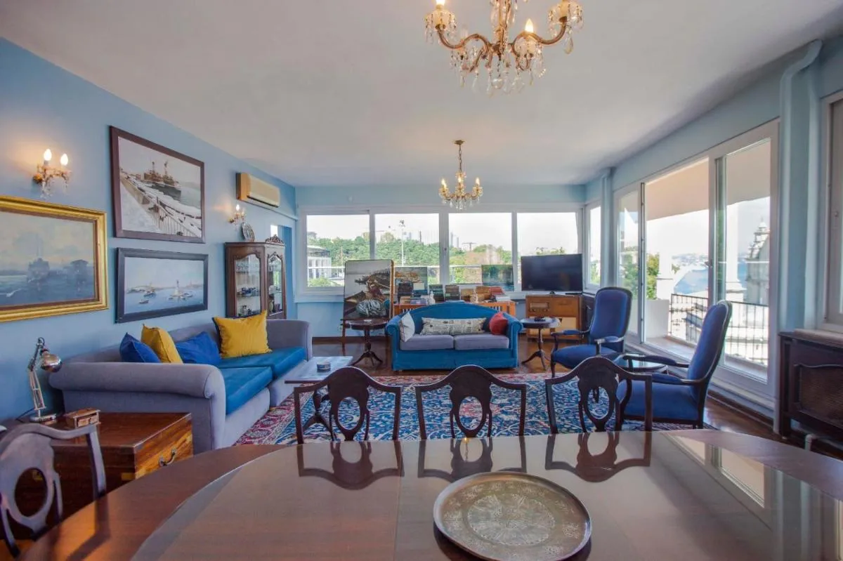 Image 3 of Waterfront Penthouse Apt with a Stunning View