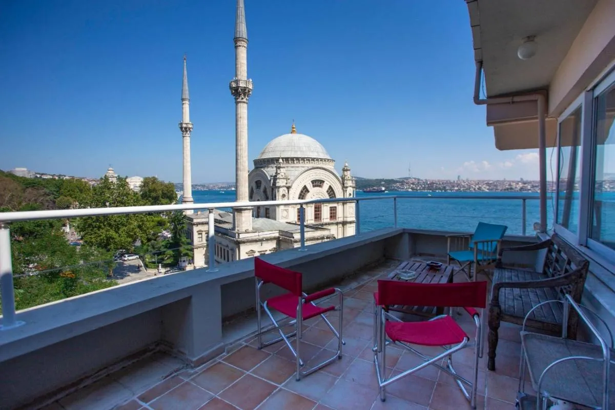 Image 4 of Waterfront Penthouse Apt with a Stunning View